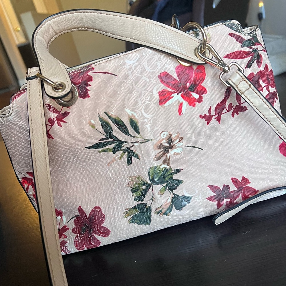 Guess pink tan floral handbag -Used - Picture 5 of 7
